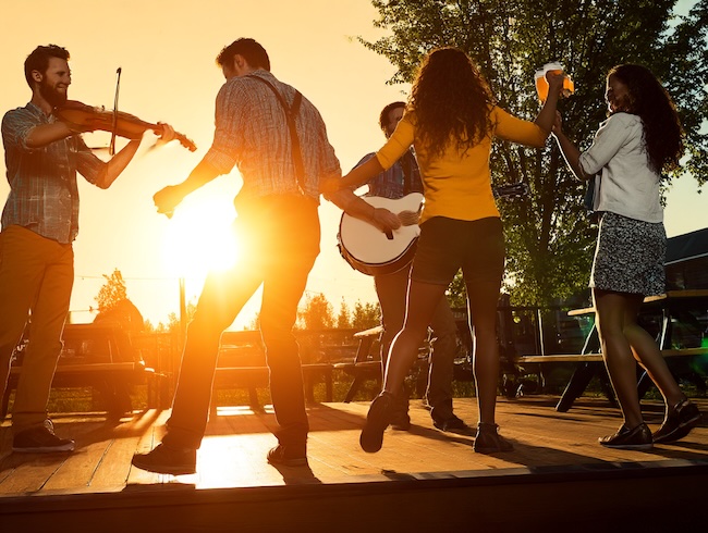 New Mexico breweries featuring live music